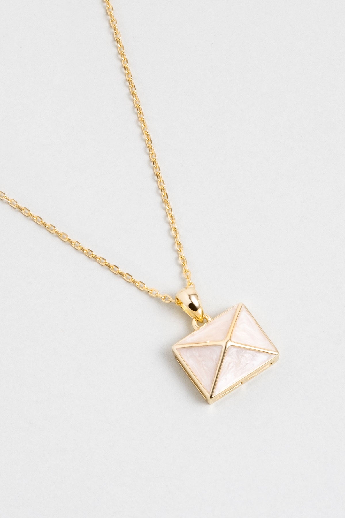 Saklı Mektup 18 Ayar Sarı Altın Kaplama 45 Cm Gümüş Kolye 5166090144