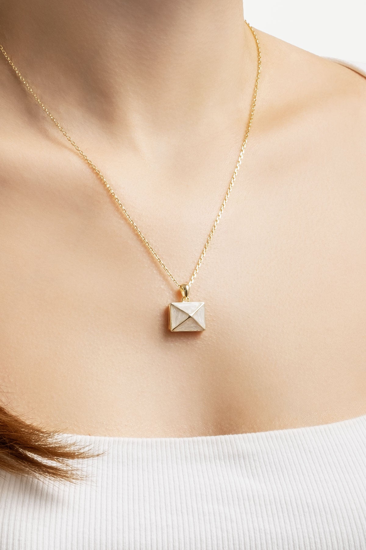 Saklı Mektup 18 Ayar Sarı Altın Kaplama 45 Cm Gümüş Kolye 5166090144