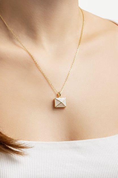 Saklı Mektup 18 Ayar Sarı Altın Kaplama 45 Cm Gümüş Kolye 5166090144