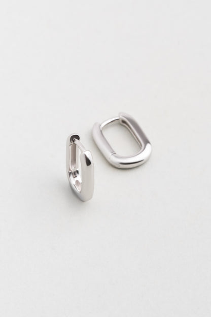 Klasik 18 Ayar Beyaz Altın Kaplama Gümüş Küpe 5166559999