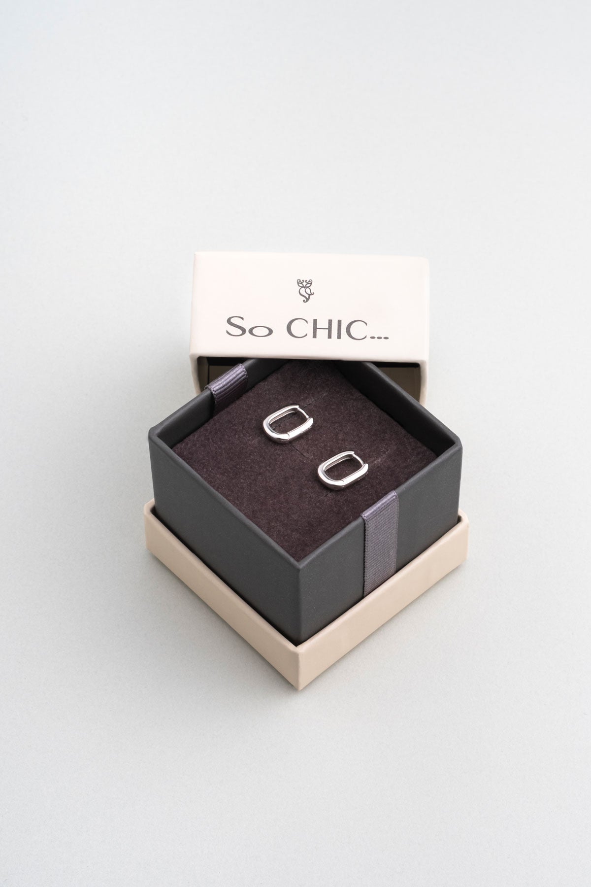 Klasik 18 Ayar Beyaz Altın Kaplama Gümüş Küpe 5166559999