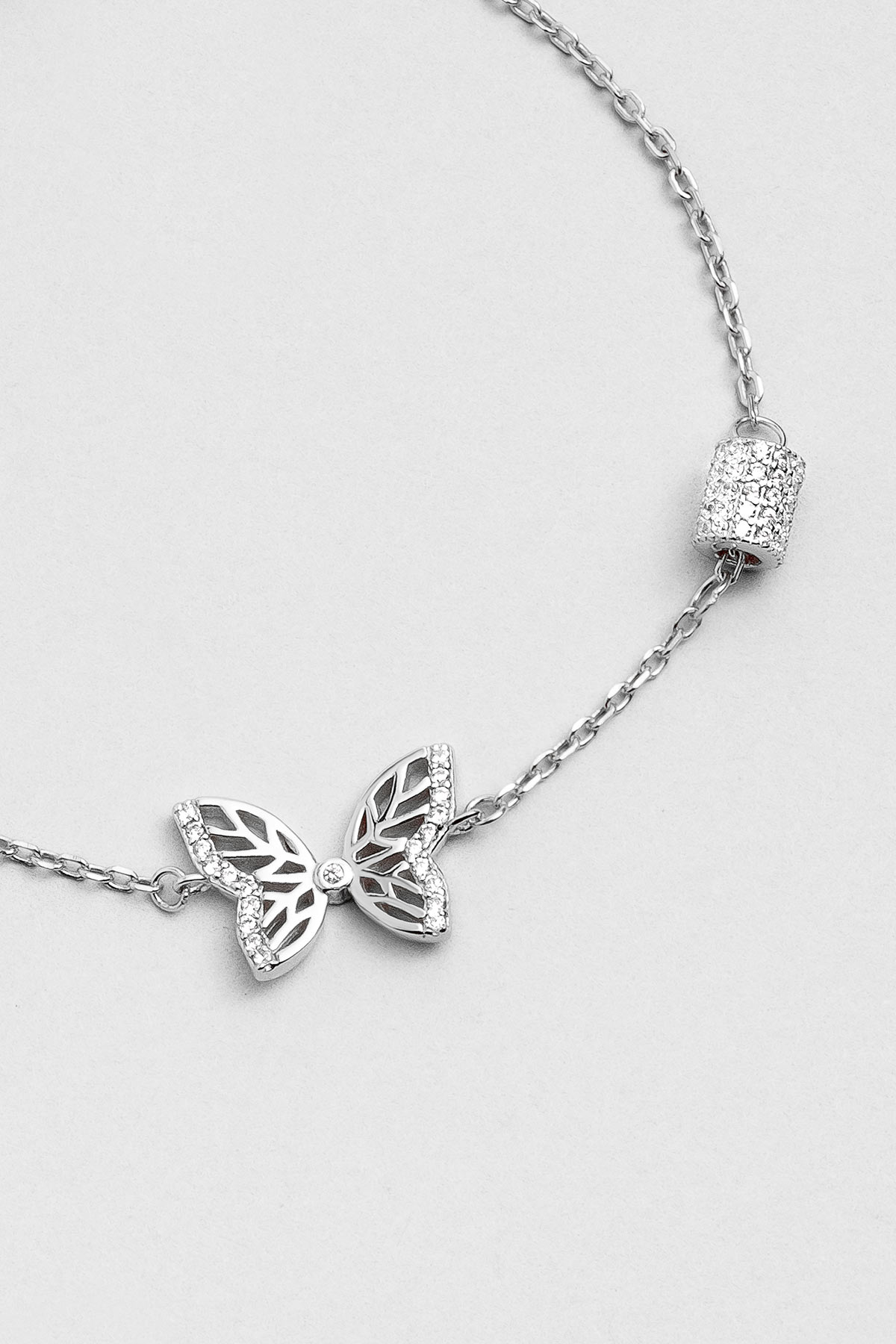 Kelebek Etkisi 18 Ayar Beyaz Altın Kaplama 18 Cm Gümüş Bileklik 5167150199