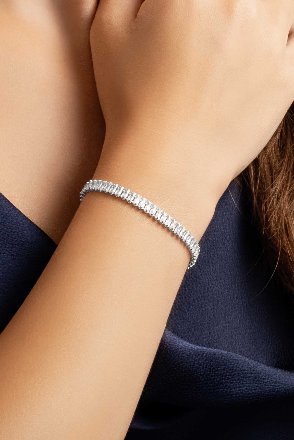 Elegant Baget 18 Ayar Beyaz Altın Kaplama Gümüş Asansörlü Bileklik 5167900199