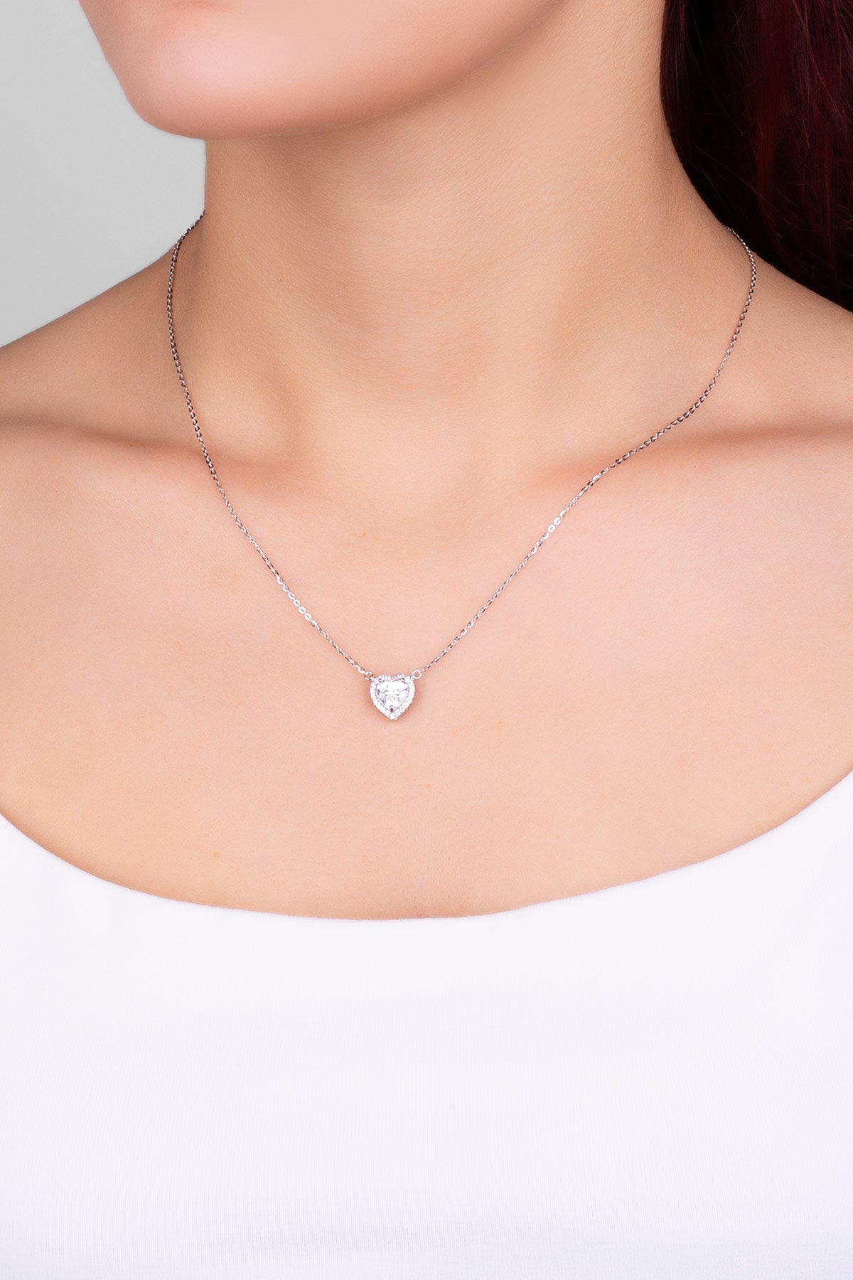 Romantik Mozanit 18 Ayar Beyaz Altın Kaplama 46 Cm Gümüş Kolye 5170390199