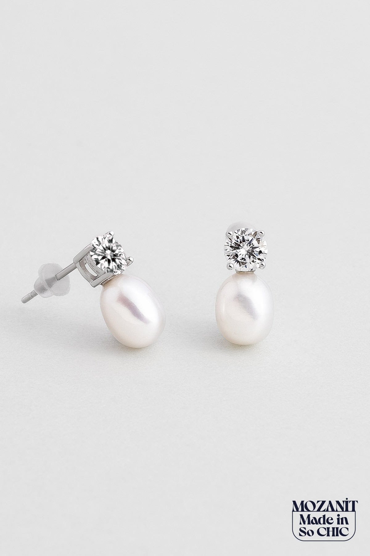 Mozanit Rüyası 18 Ayar Beyaz Altın Kaplama Inci Taşlı Gümüş Küpe 5170416299