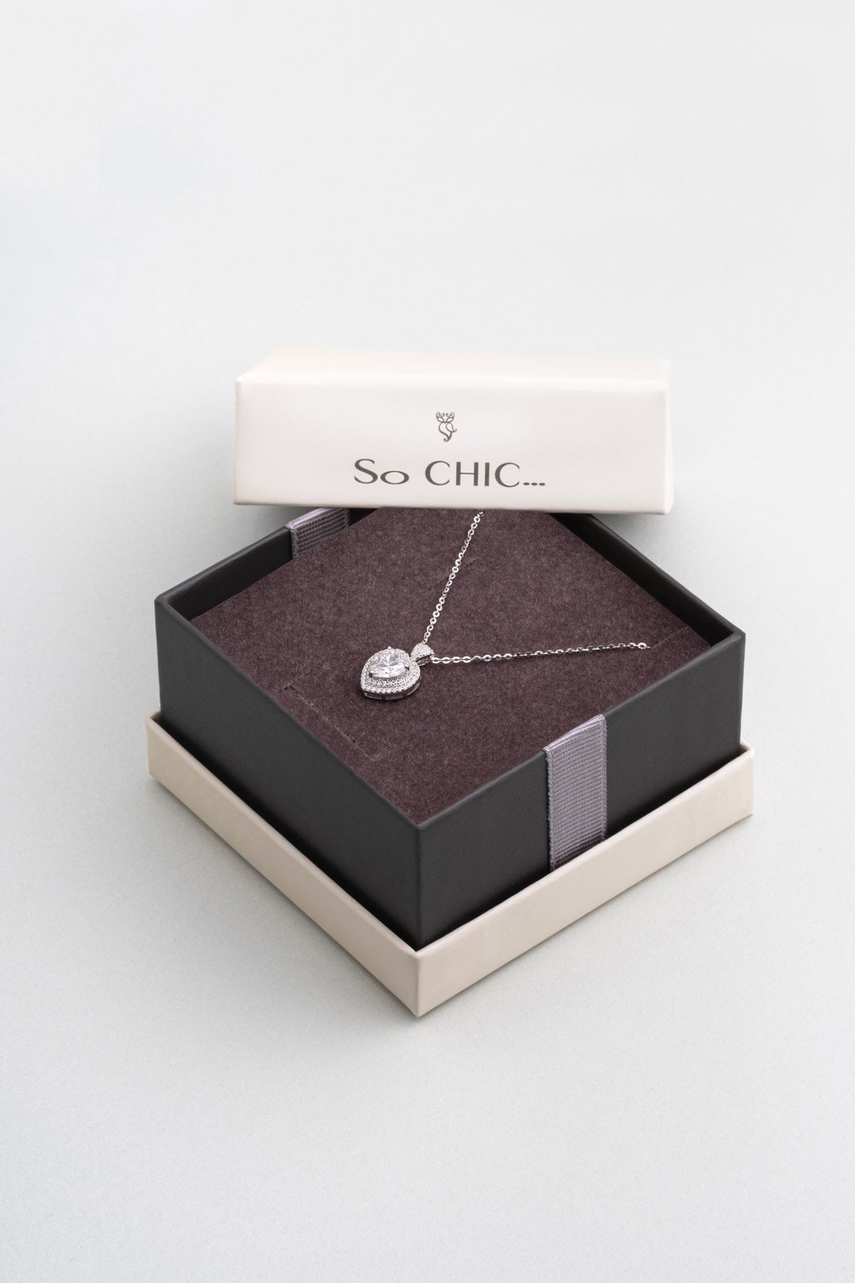 Kalp Mozanit 18 Ayar Beyaz Altın Kaplama 44 Cm Gümüş Kolye 5170430199