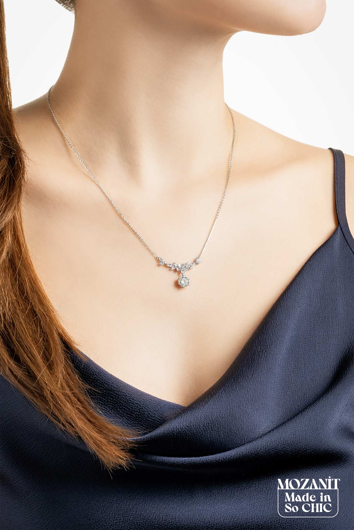 Mozanit Çiçeği 18 Ayar Beyaz Altın Kaplama 45 Cm Gümüş Kolye 5170970199