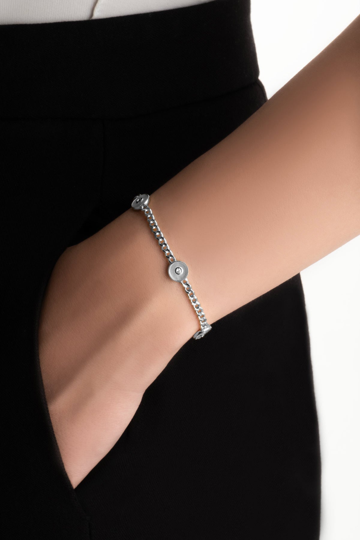 Charlotte 18 Ayar Beyaz Altın Kaplama 19 Cm Gümüş Zincir Bileklik 5171924699