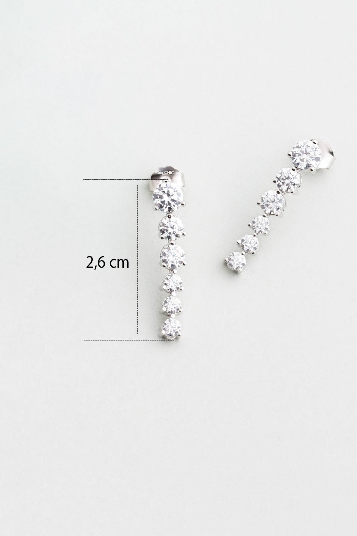 Beyazın Büyüsü 18 Ayar Beyaz Altın Kaplama Gümüş Tasarım Küpe 5173290199