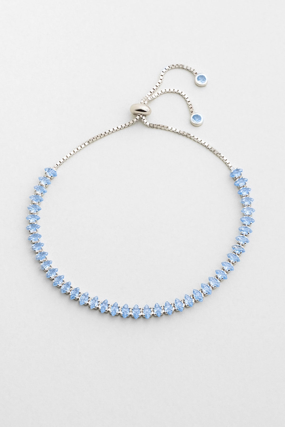 Mavi Aura 18 Ayar Beyaz Altın Kaplama Ayarlanabilir Gümüş Bileklik 5178260599