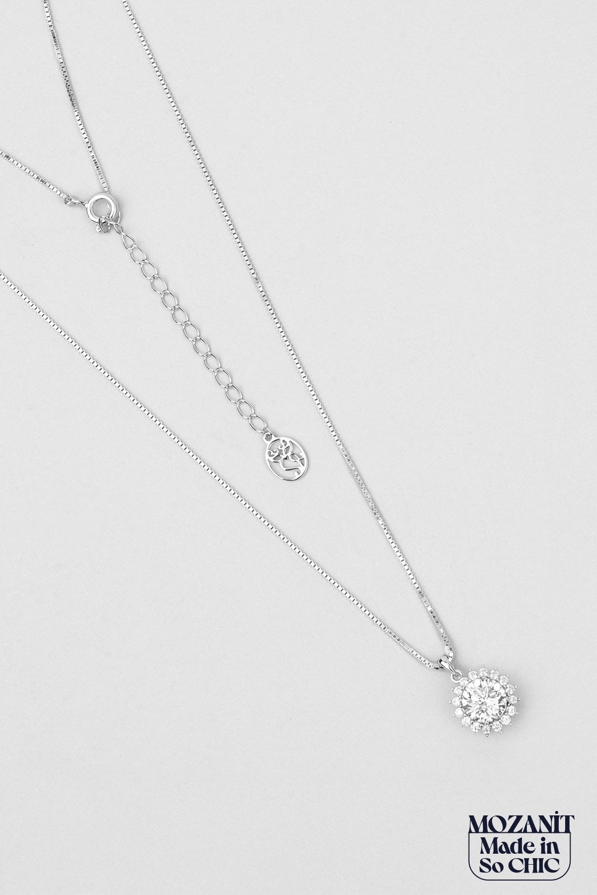 Mozanit Güneşi 18 Ayar Beyaz Altın Kaplama 44 Cm Gümüş Kolye 5199180199