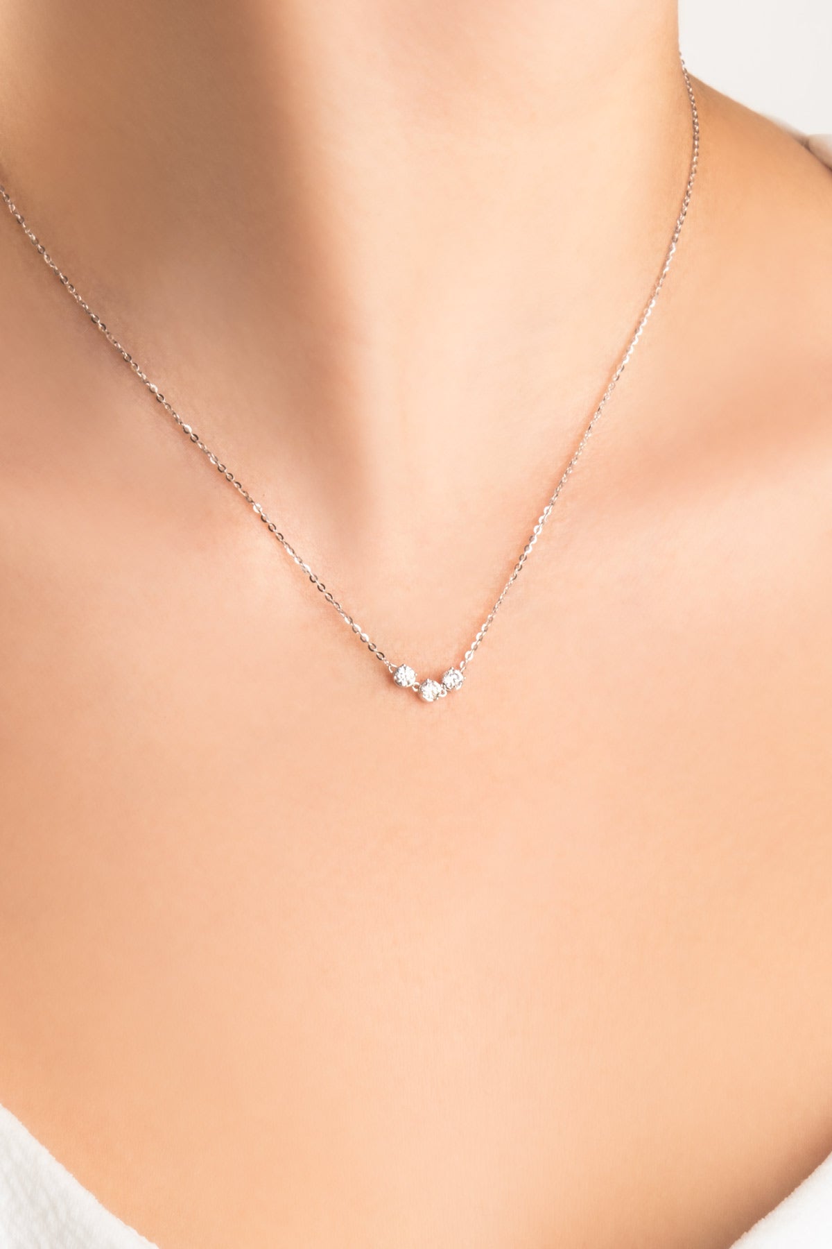 Mozanit Yolculuğu 18 Ayar Beyaz Altın Kaplama 46 Cm Gümüş Kolye 5199430199