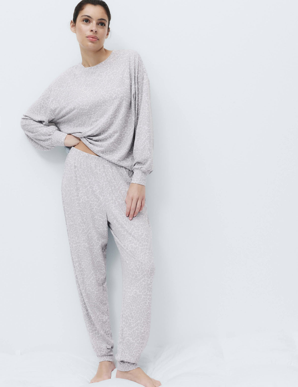 Desenli Pijama Takımı