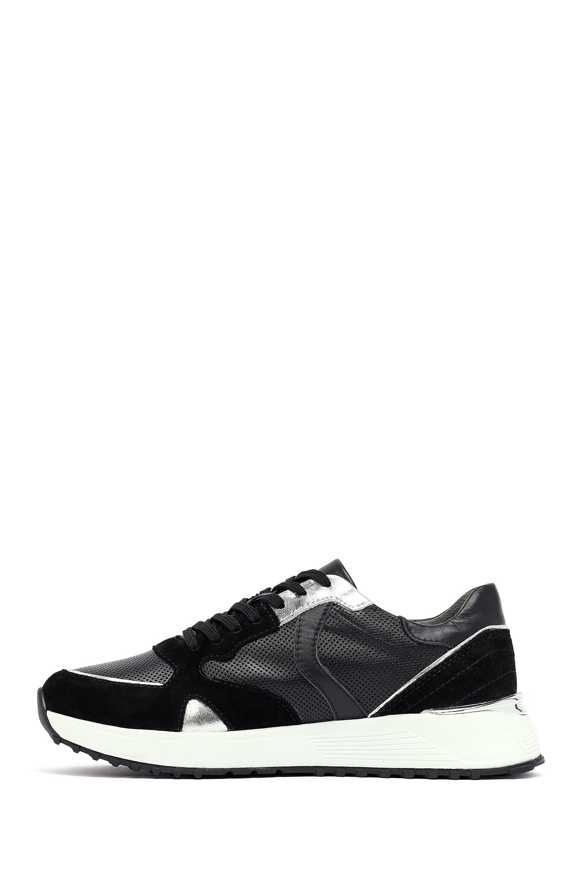 Kadın Siyah Bağcıklı Kalın Tabanlı Deri Sneaker