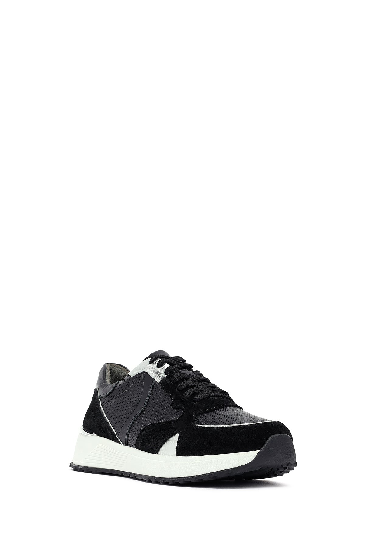 Kadın Siyah Bağcıklı Kalın Tabanlı Deri Sneaker