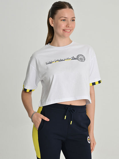 Fenerbahçe Beyaz Tribün Kalpleri Fetheden Renkler Kadın Oversize Tshirt