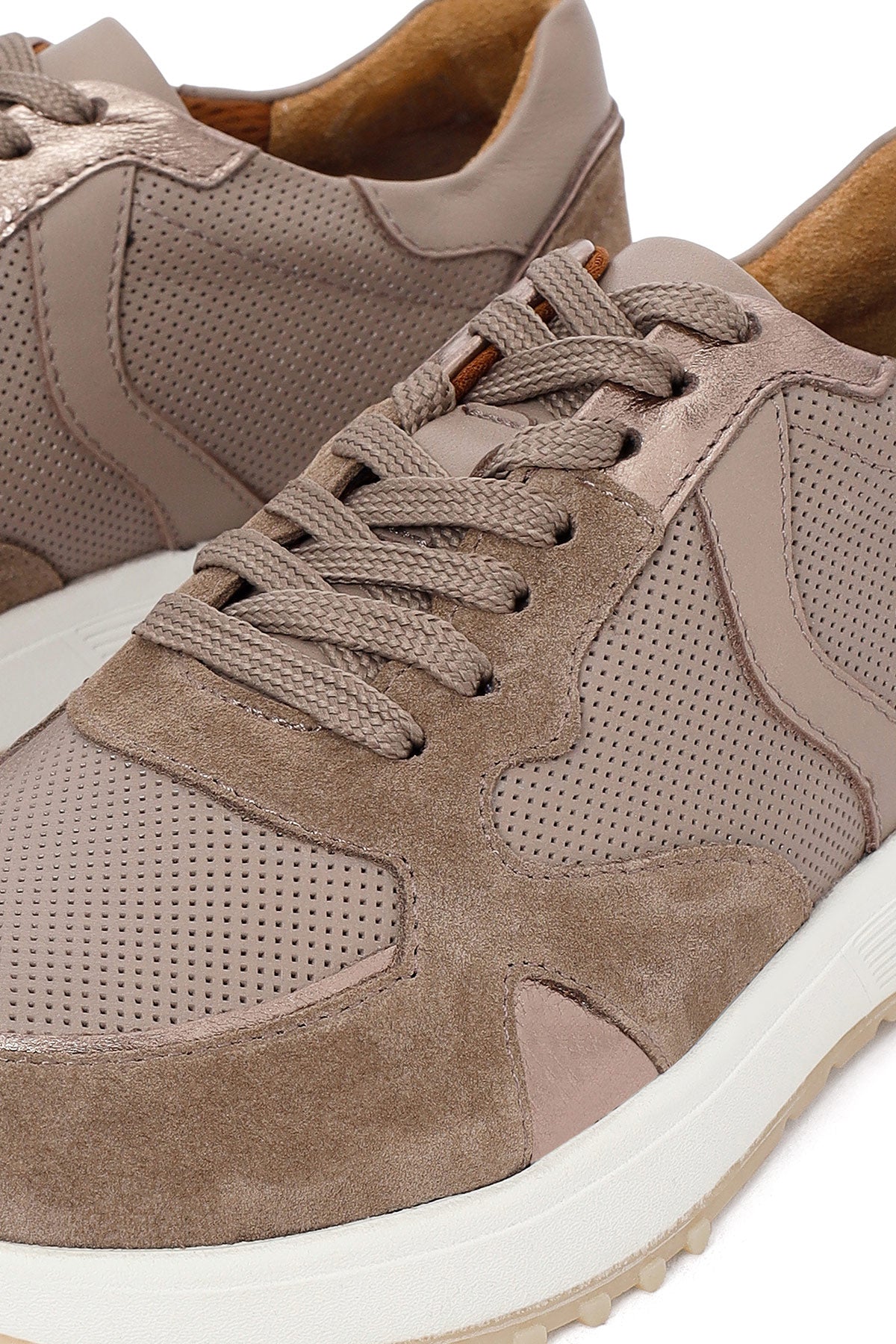 Kadın Vizon Bağcıklı Kalın Tabanlı Deri Sneaker