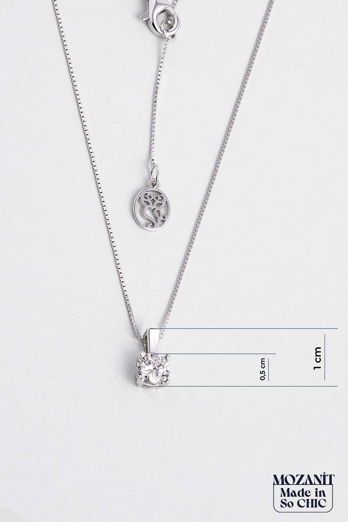 Mozanit Dokunuşu 18 Ayar Beyaz Altın Kaplama 45 Cm Gümüş Tektaş Kolye 5205510199
