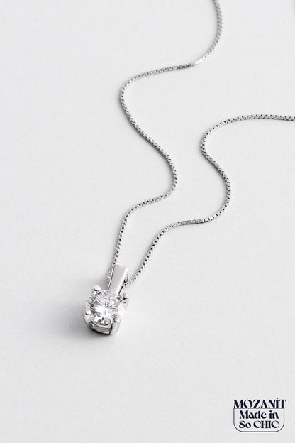 Elegant Mozanit 18 Ayar Beyaz Altın Kaplama 45 Cm Gümüş Tektaş Kolye 5205520199