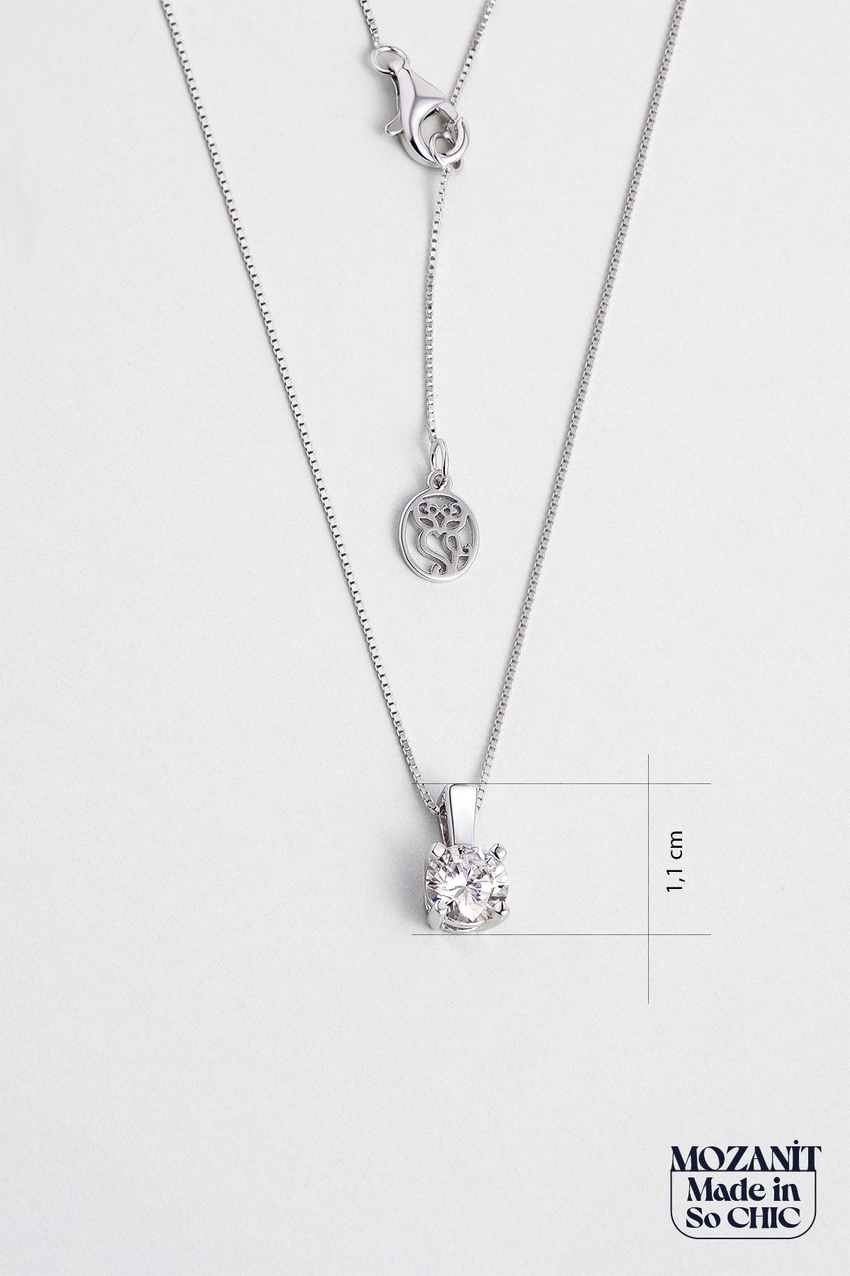 Elegant Mozanit 18 Ayar Beyaz Altın Kaplama 45 Cm Gümüş Tektaş Kolye 5205520199