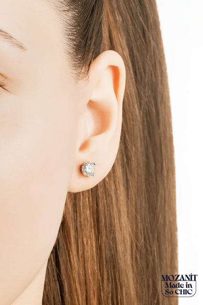 Mozanit Işığı 18 Ayar Beyaz Altın Kaplama Gümüş Tektaş Küpe 5205550199