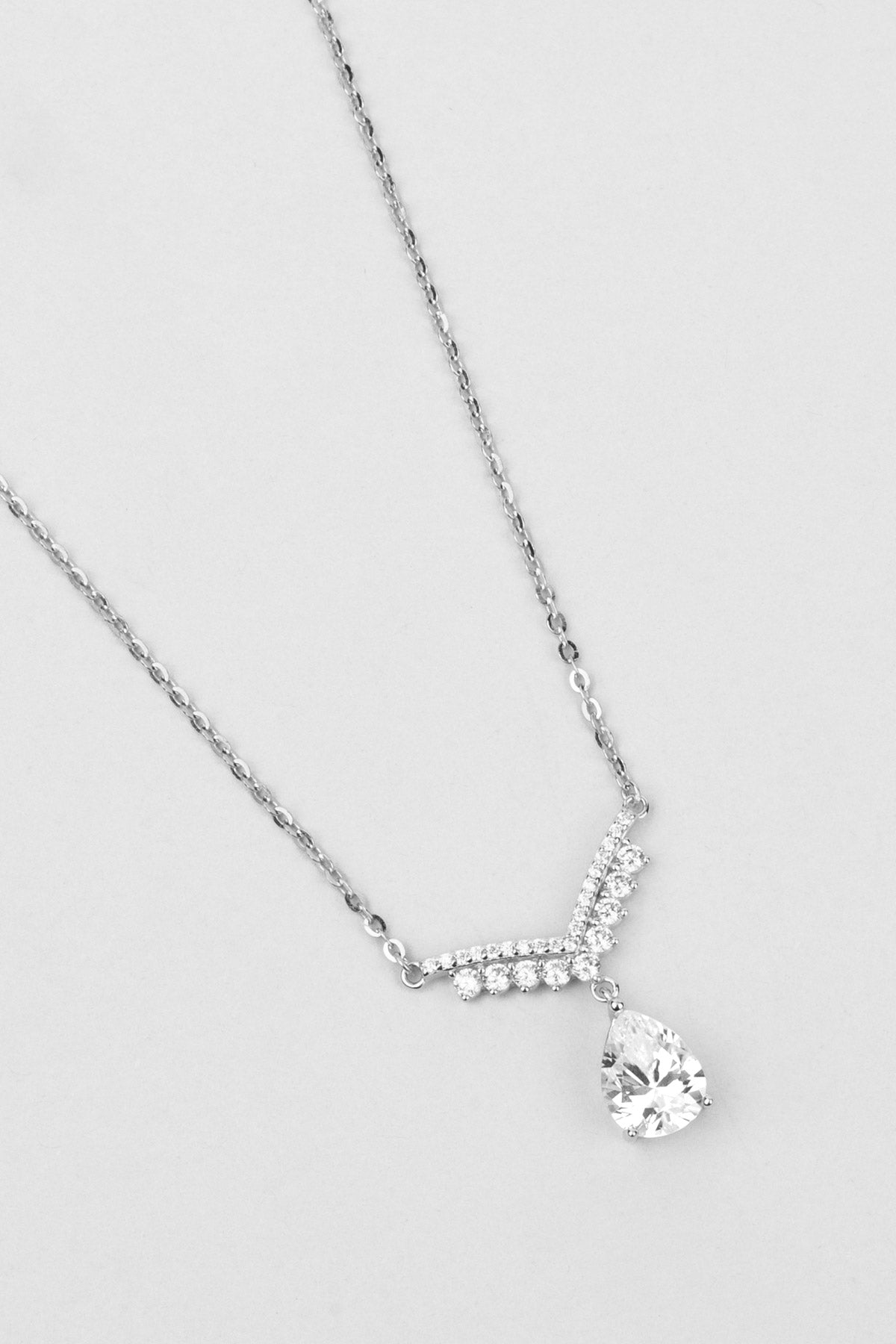 Mozanit Charlotte 18 Ayar Beyaz Altın Kaplama 46 Cm Gümüş Kolye 5205810199