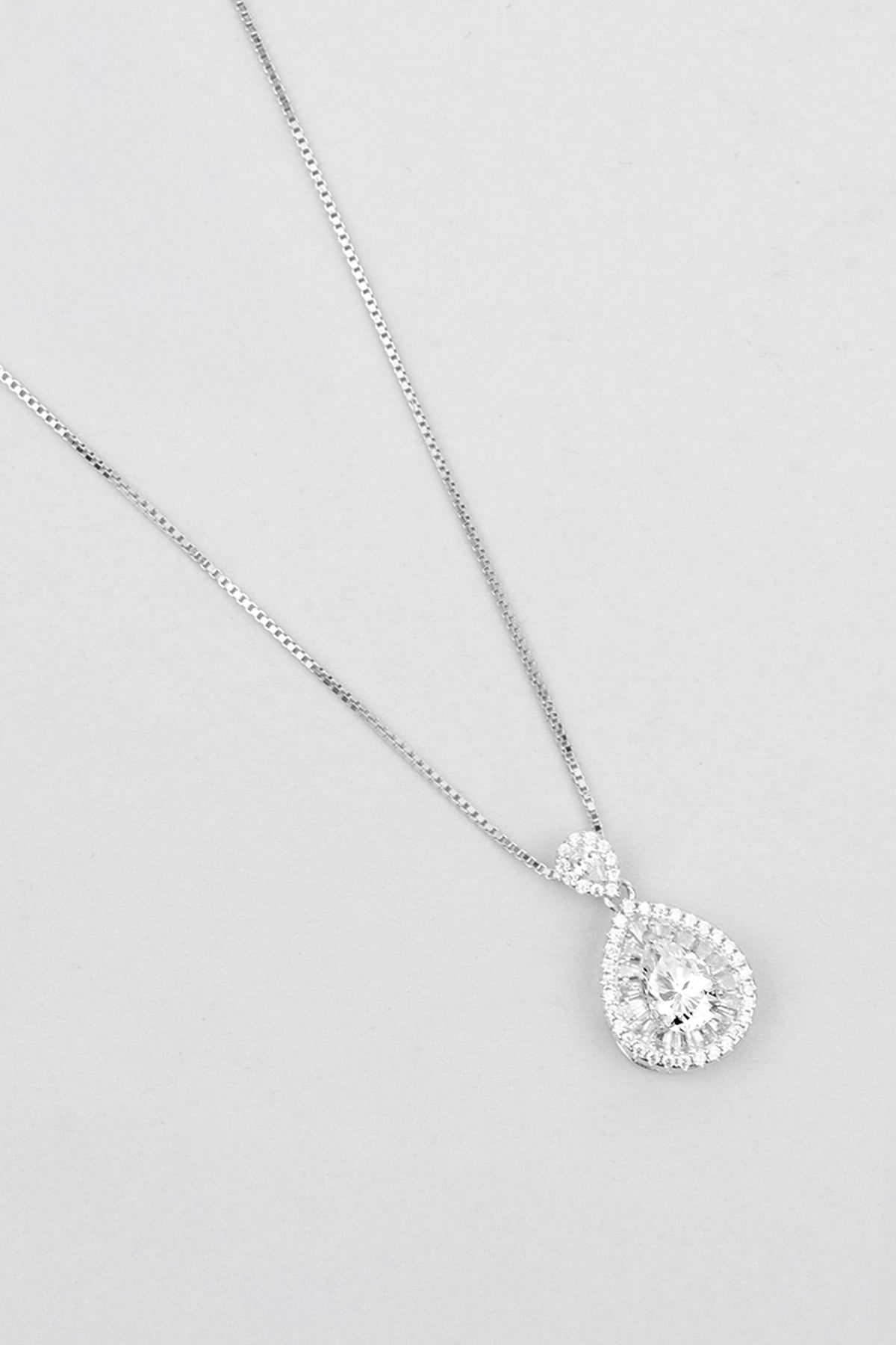 Damla Mozanit 18 Ayar Beyaz Altın Kaplama 46 Cm Gümüş Kolye 5205820199