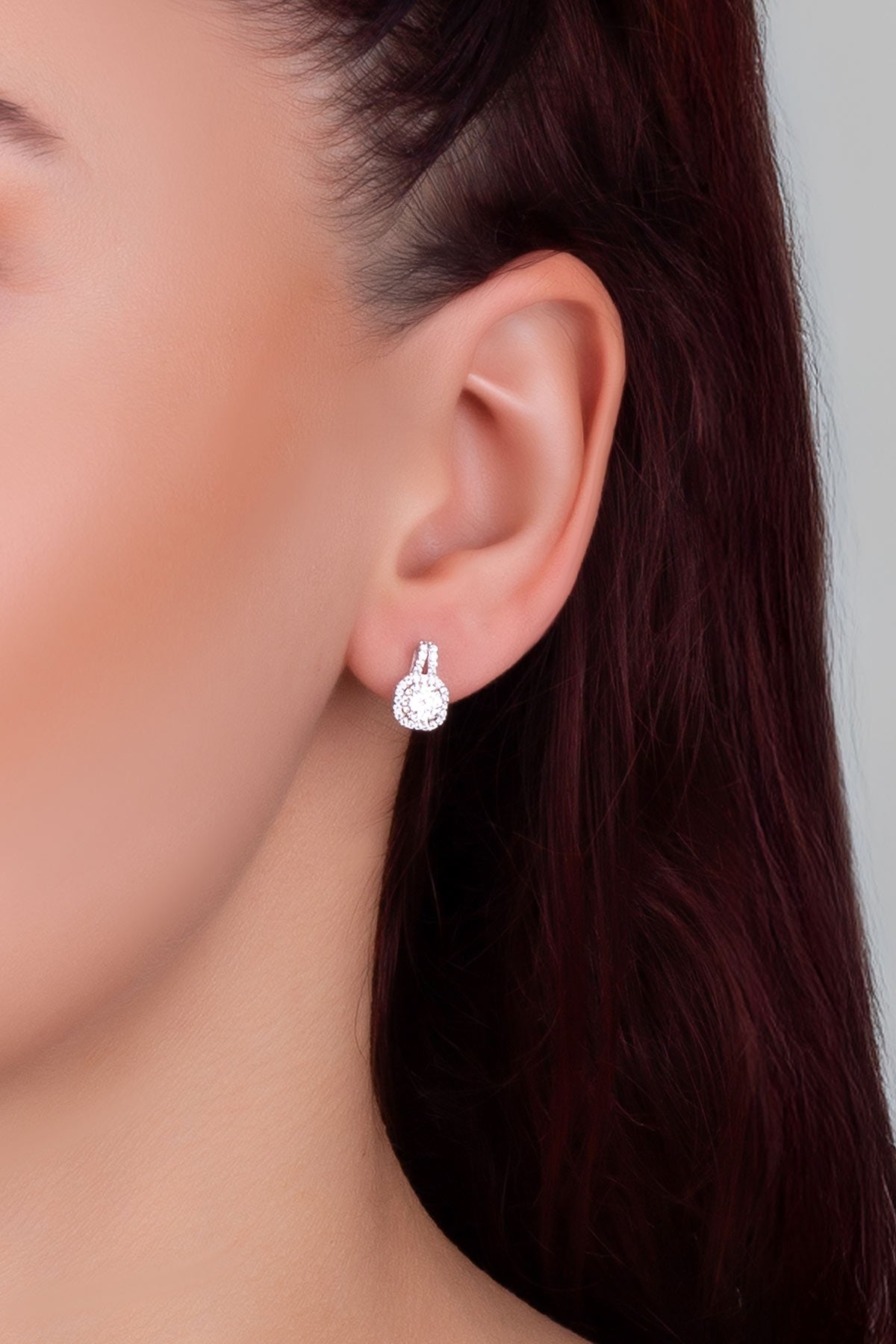 Mozanit Işığı 18 Ayar Beyaz Altın Kaplama Gümüş Küpe 5205880199