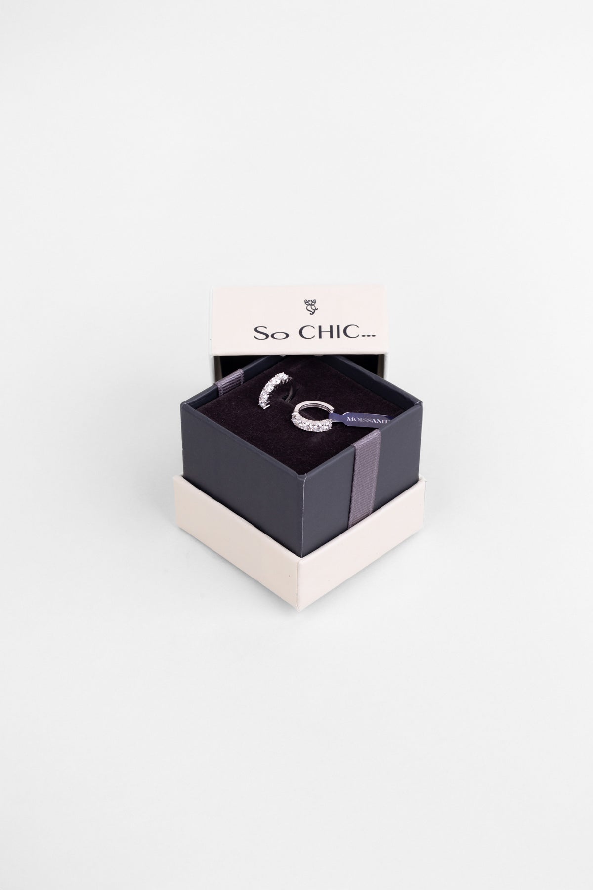 Aura Mozanit 18 Ayar Beyaz Altın Kaplama Gümüş Halka Küpe 5205970199