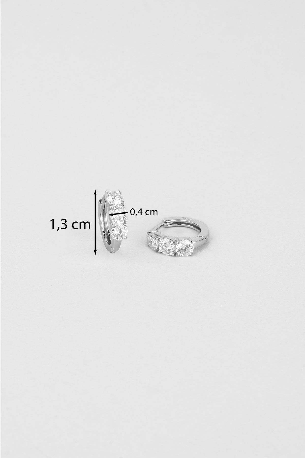 Mozanit Dokunuşu 18 Ayar Beyaz Altın Kaplama Gümüş Halka Küpe 5205980199