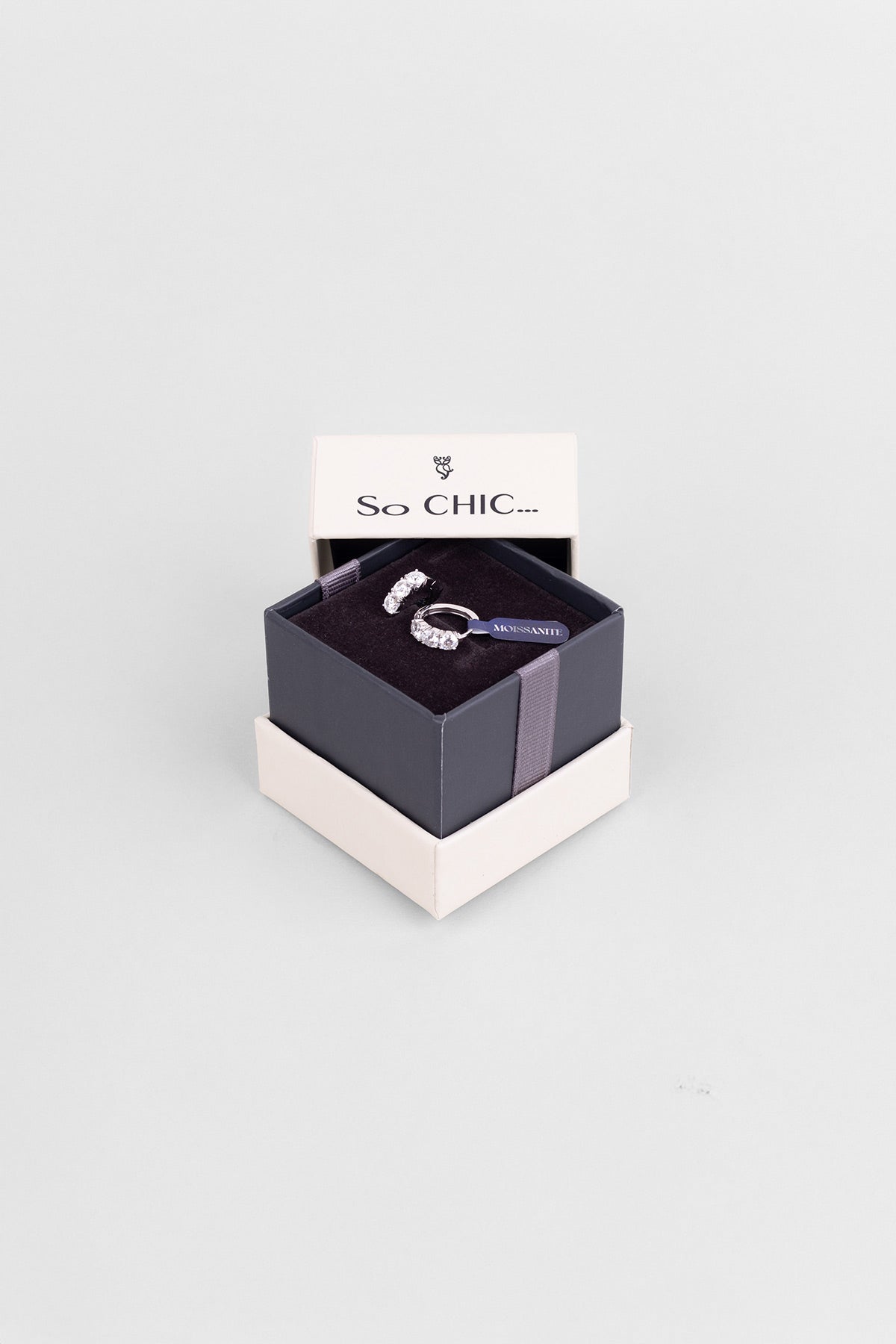 Mozanit Dokunuşu 18 Ayar Beyaz Altın Kaplama Gümüş Halka Küpe 5205980199