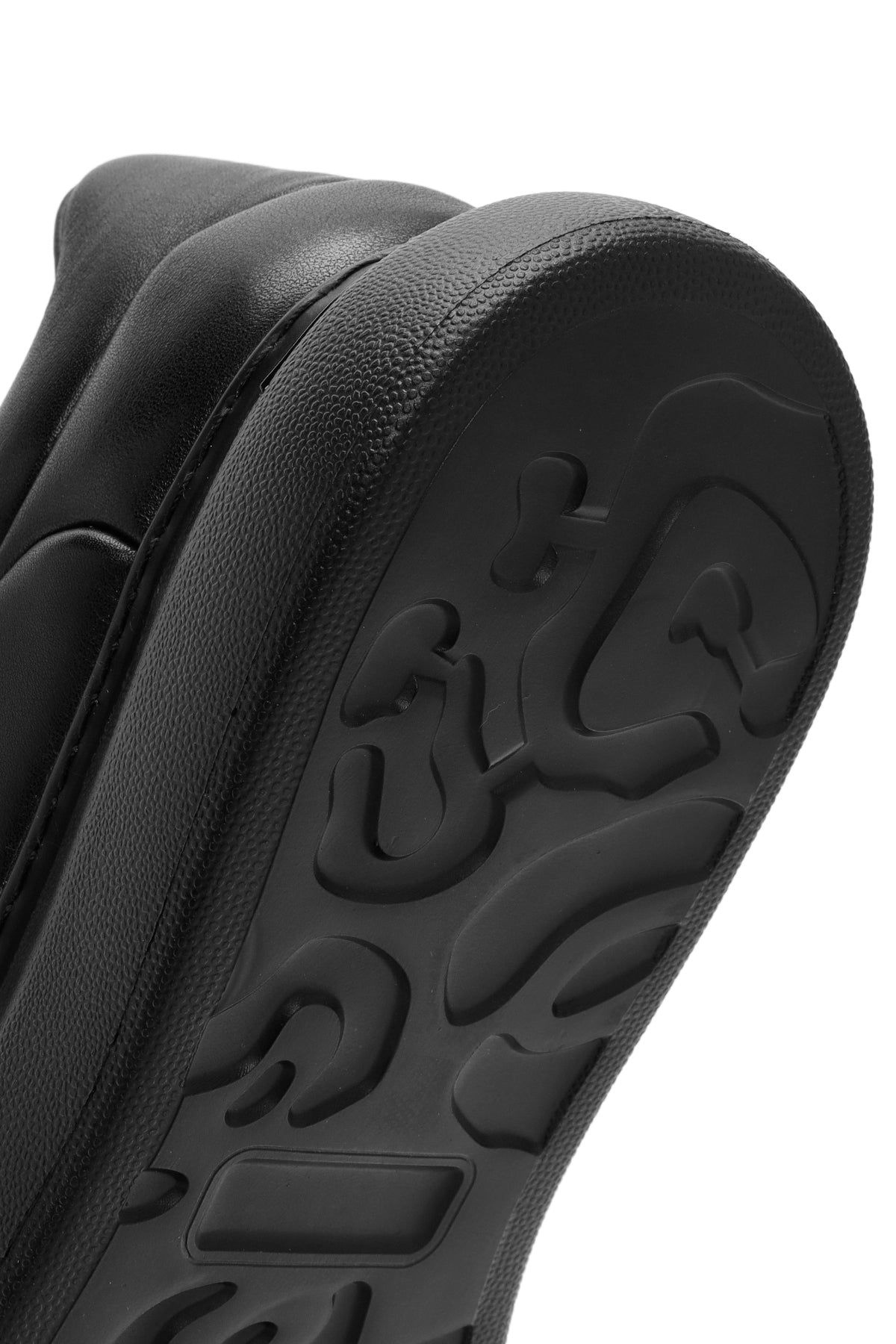 Erkek Siyah Bağcıklı Kalın Tabanlı Deri Sneaker