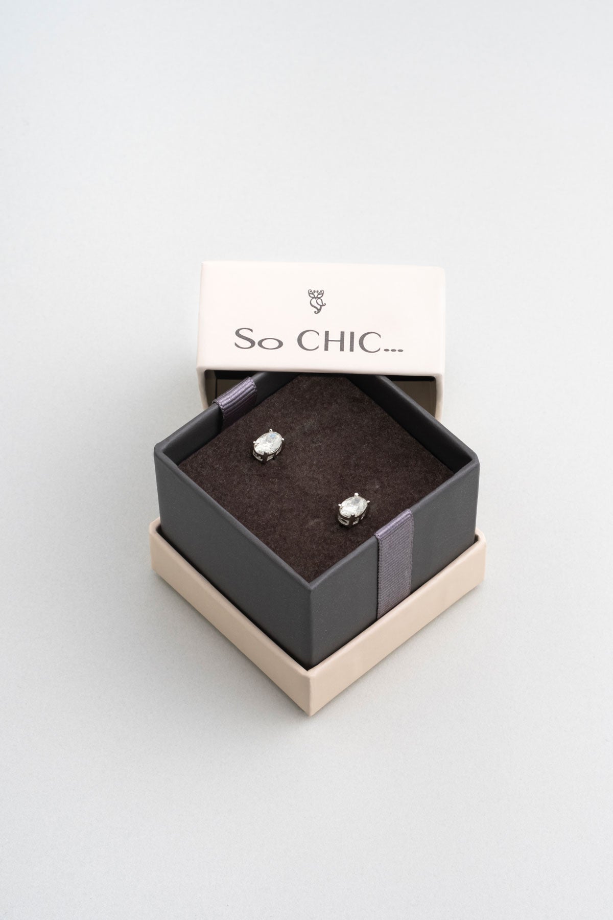 Mozanit Büyüsü 18 Ayar Beyaz Altın Kaplama Gümüş Tektaş Küpe 5211070199