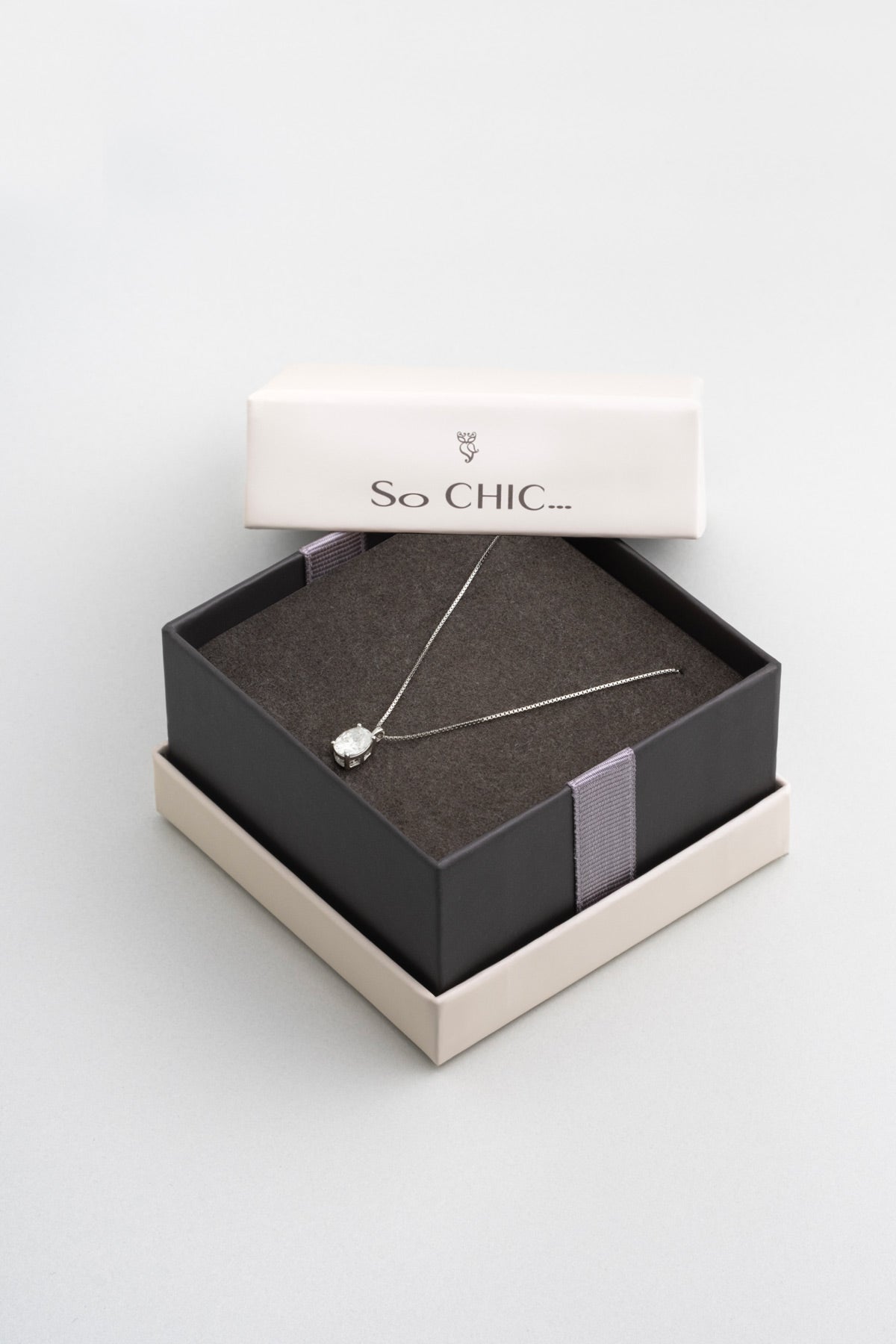 Mozanit Diana 18 Ayar Beyaz Altın Kaplama 45 Cm Gümüş Tektaş Kolye 5211120199