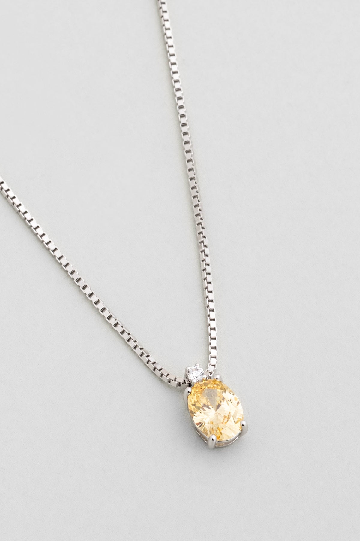 Moonlight 18 Ayar Beyaz Altın Kaplama 45 Cm Gümüş Minimal Kolye 5212115499