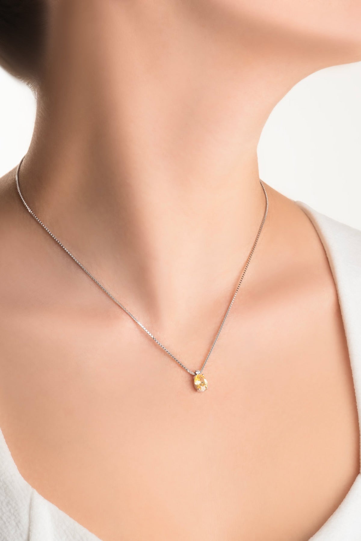 Moonlight 18 Ayar Beyaz Altın Kaplama 45 Cm Gümüş Minimal Kolye 5212115499