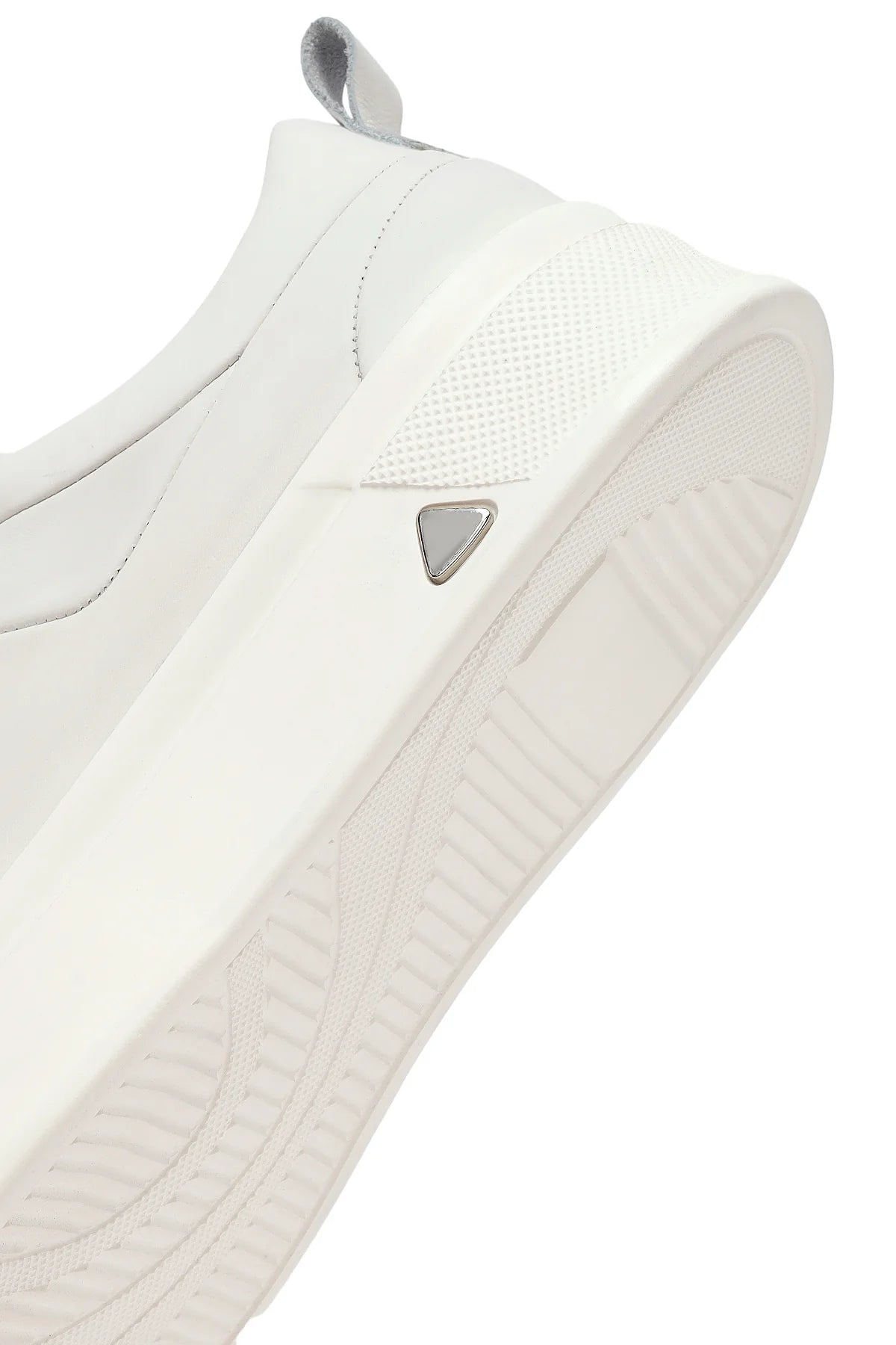 Erkek Beyaz Bağcıklı Kalın Tabanlı Deri Sneaker