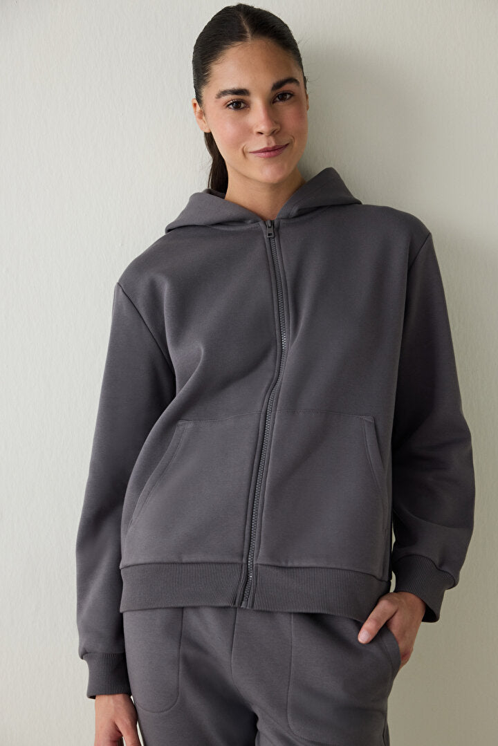 Gri Fermuarlı Kapüşonlu Spor Sweatshirt