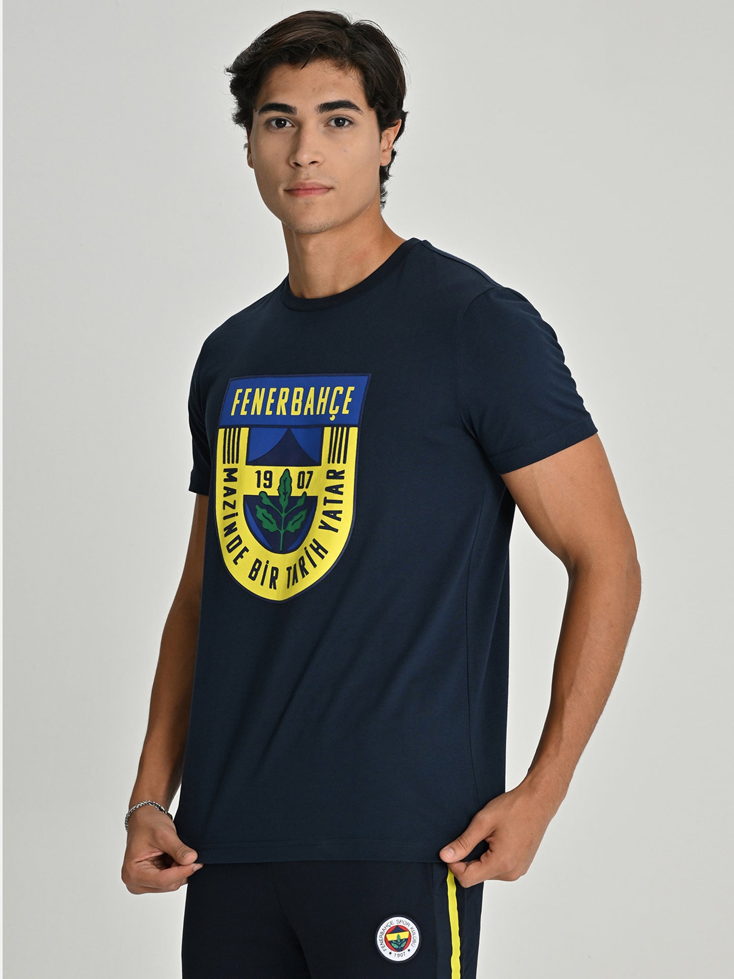 Fenerbahçe Lacivert Tribün Mazinde Bir Tarih Yatar Erkek Tshirt