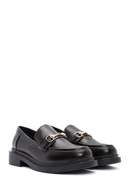 Kadın Siyah Tokalı Maskülen Loafer