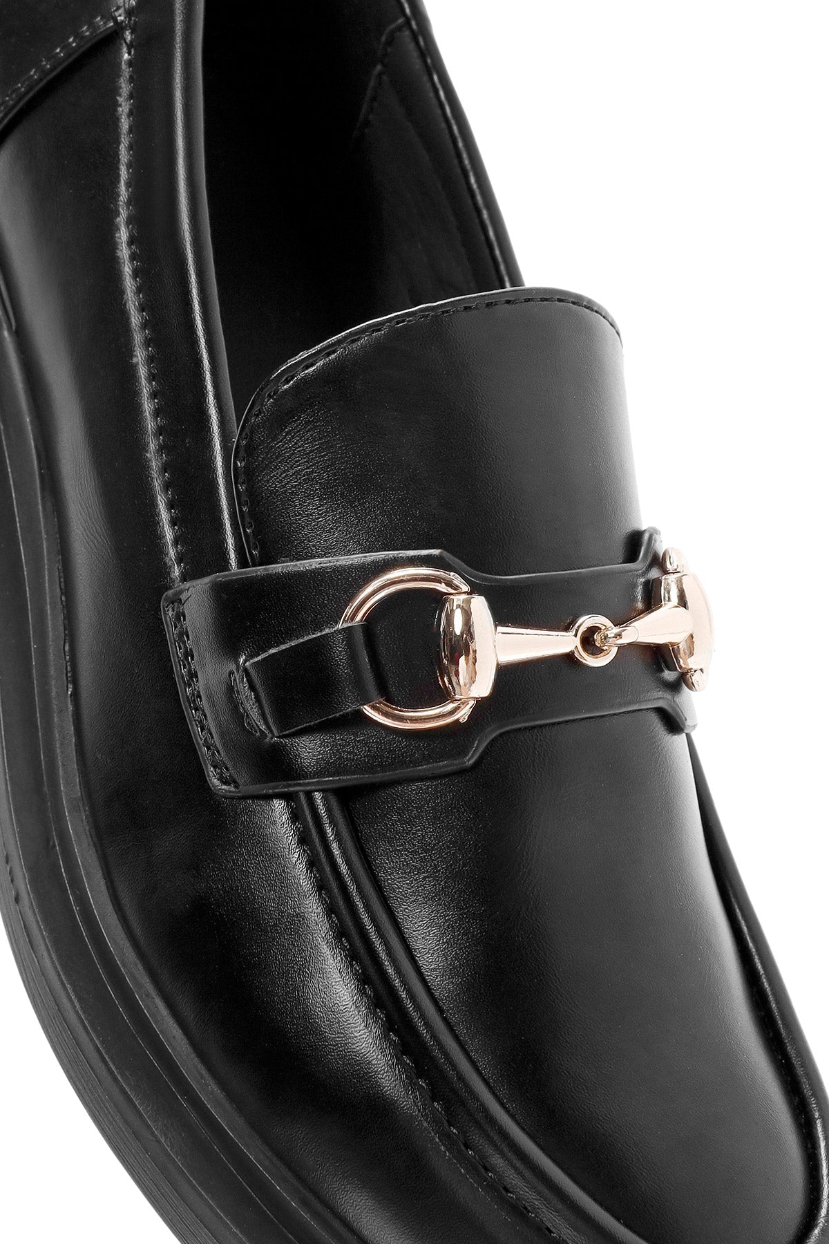Kadın Siyah Tokalı Maskülen Loafer