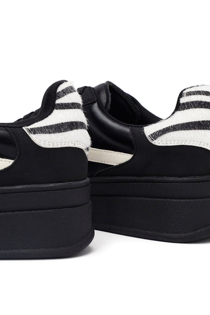 Kadın Siyah Bağcıklı Kalın Tabanlı Sneaker