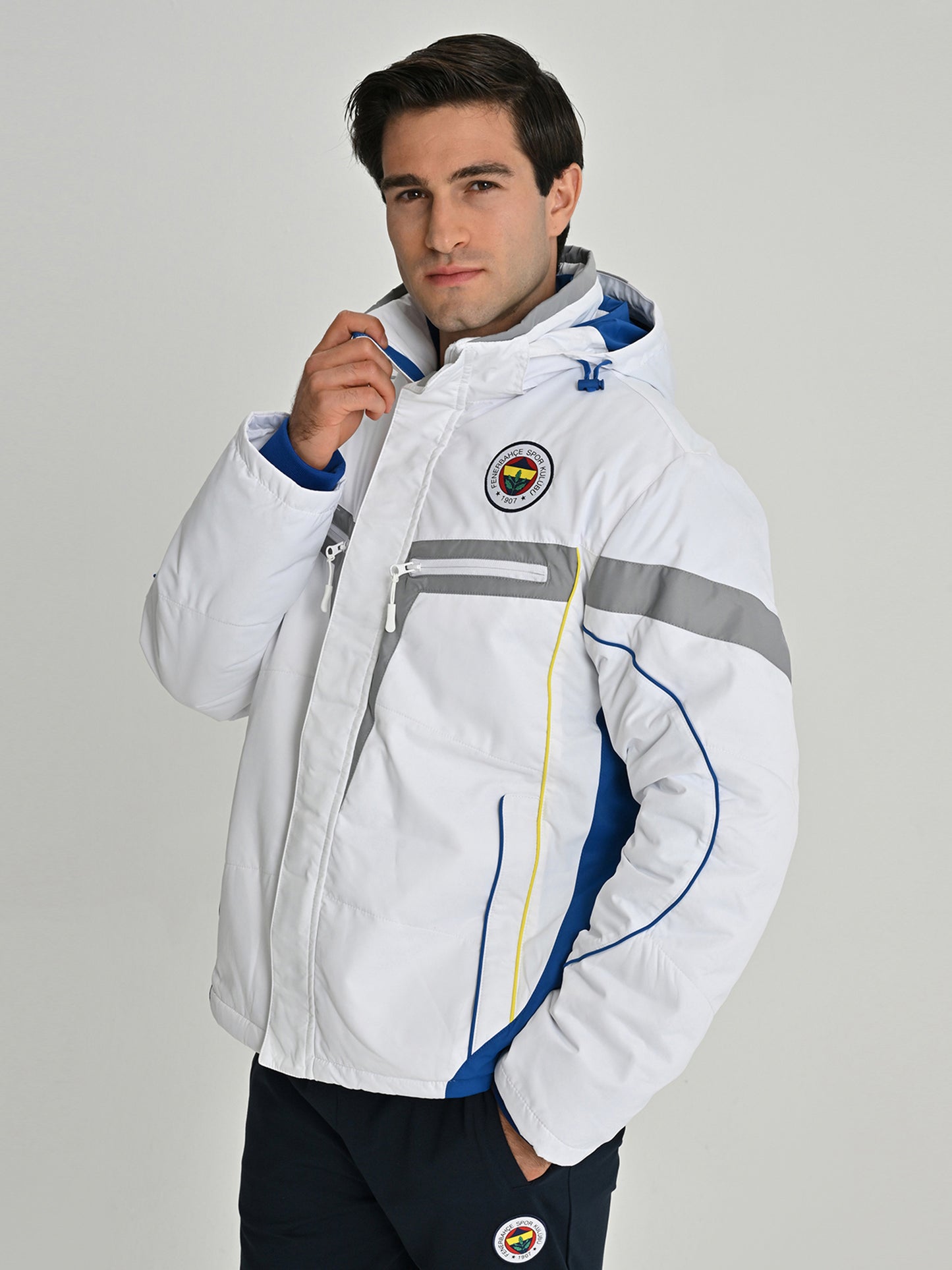 Fenerbahçe Beyaz Tribün Efsane Erkek Mont