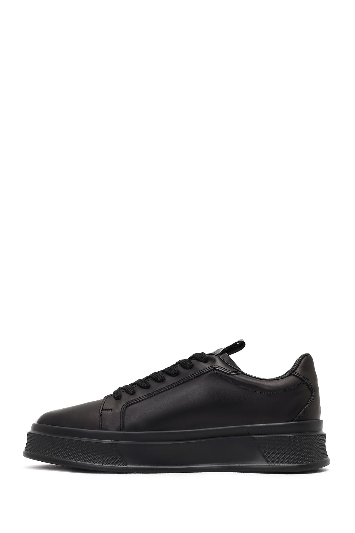 Erkek Siyah Bağcıklı Kalın Tabanlı Deri Sneaker