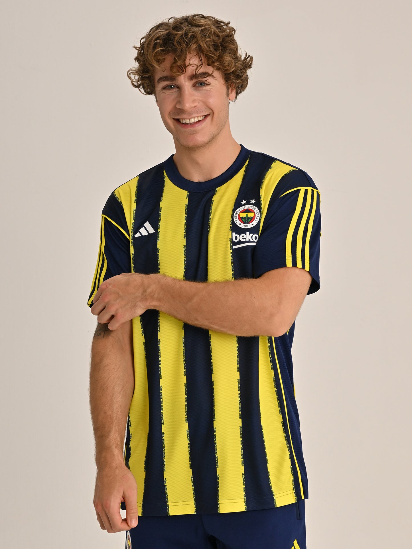 Fenerbahçe Basketbol 2025/26 Adidas Çubuklu Shooter Tshirt