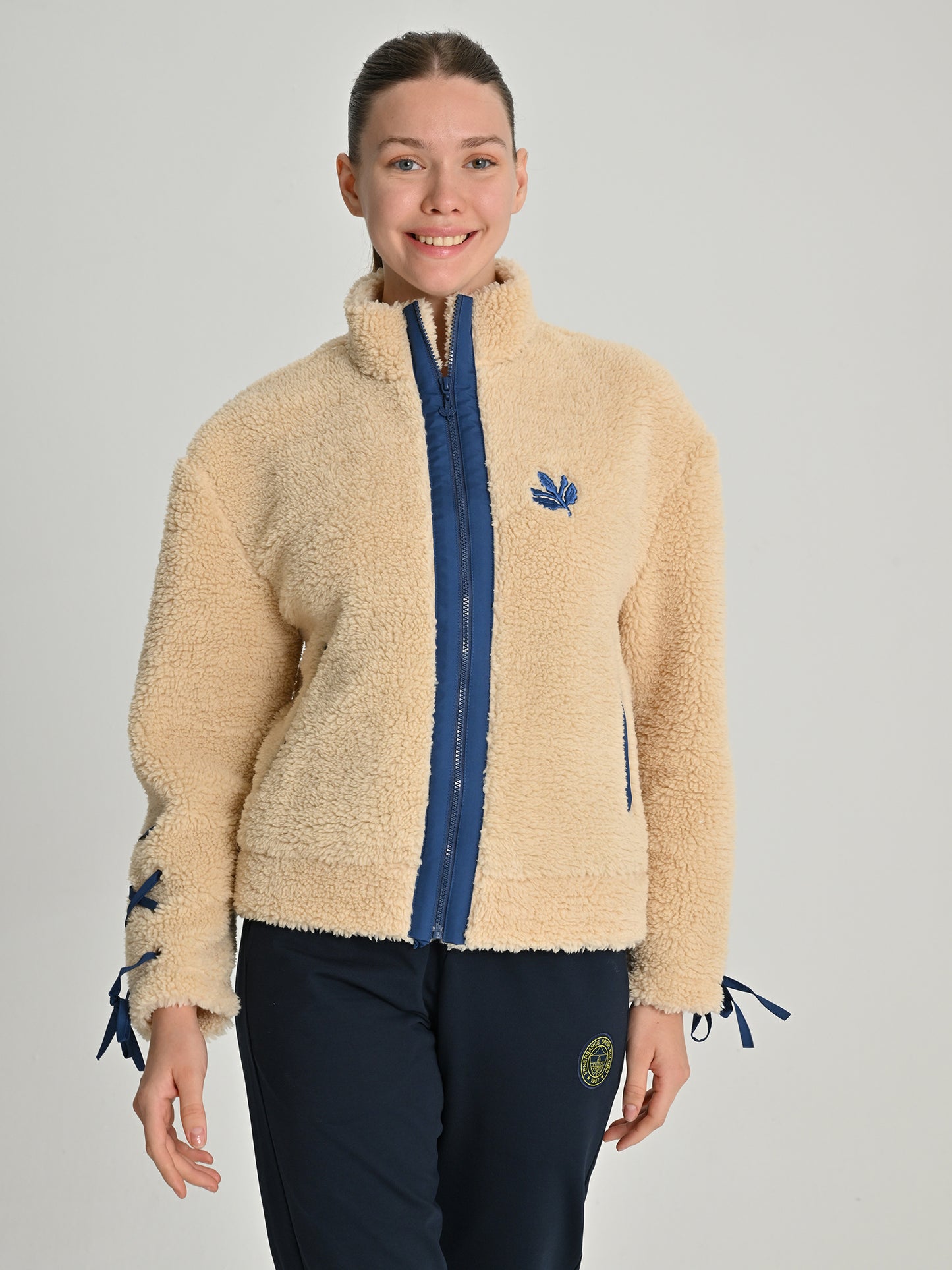Fenerbahçe Taş Trend Mikro Detaylı Kadın Peluş Sweatshirt