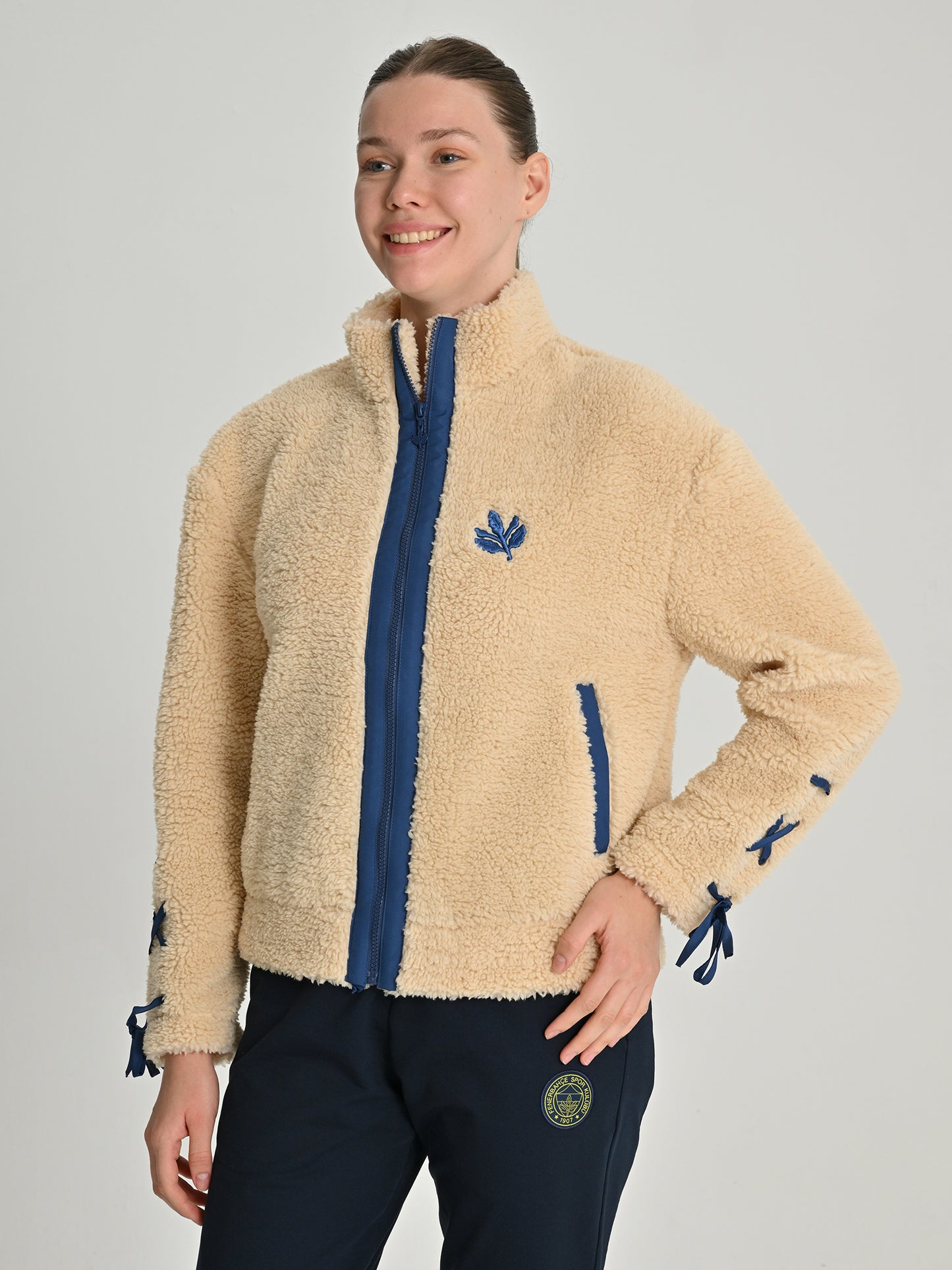Fenerbahçe Taş Trend Mikro Detaylı Kadın Peluş Sweatshirt