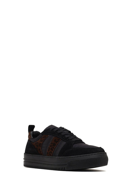 Kadın Siyah Bağcıklı Kalın Tabanlı Desenli Deri Sneaker