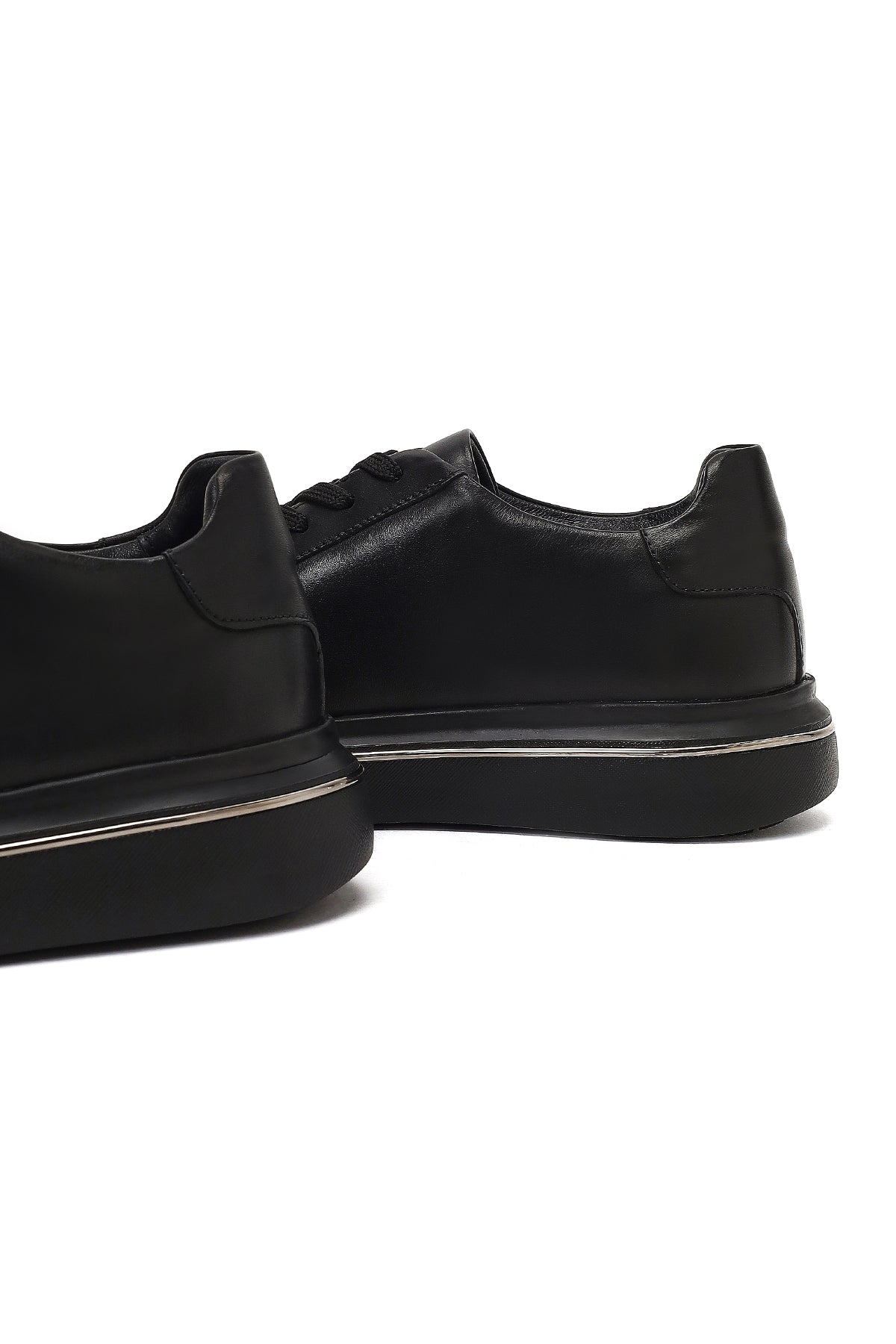 Erkek Siyah Bağcıklı Kalın Tabanlı Deri Sneaker