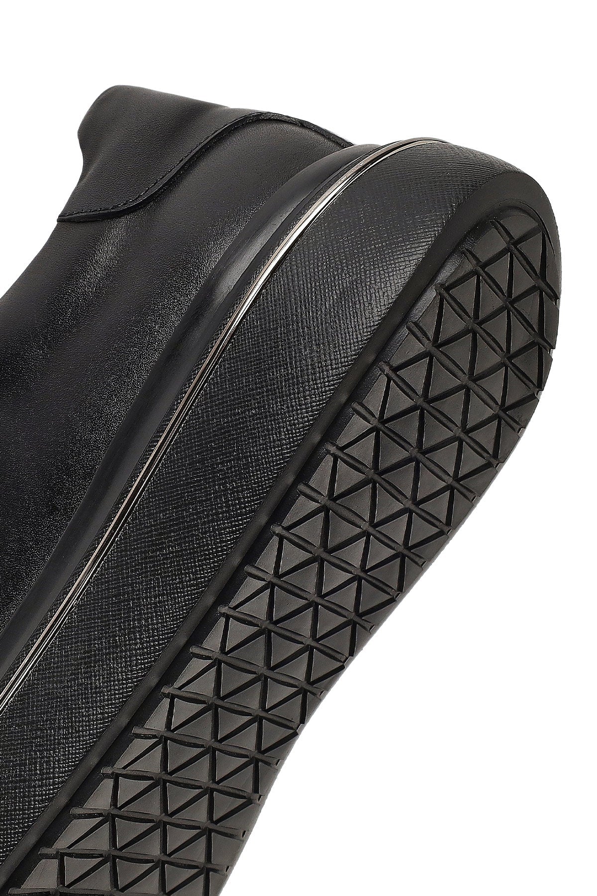 Erkek Siyah Bağcıklı Kalın Tabanlı Deri Sneaker